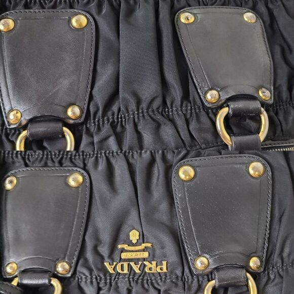 💯 Authentic Two-way Prada  Handbag 🍀 - Picture 4 of 17